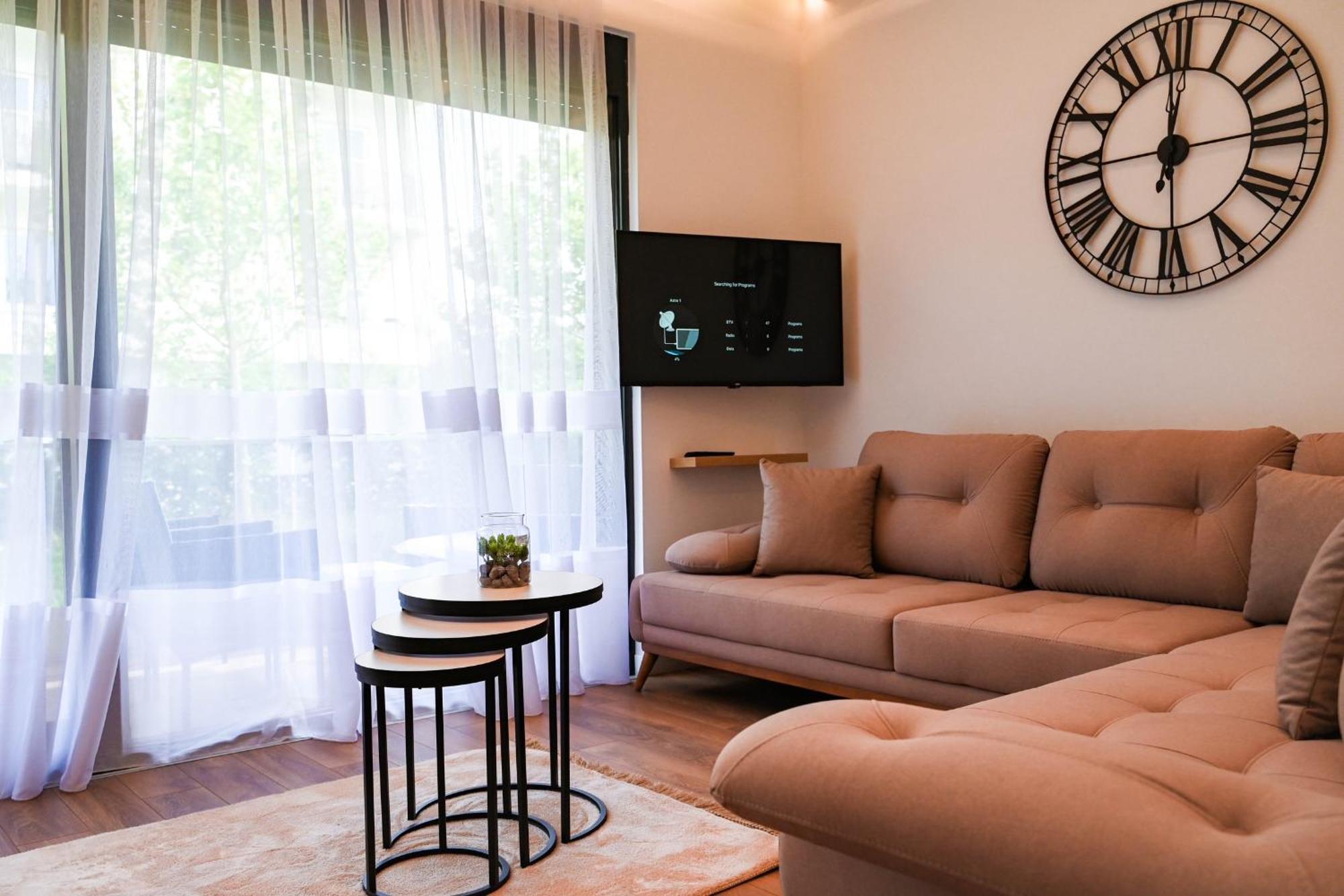 B&B Lovac Hasa 2 乌尔齐尼 外观 照片