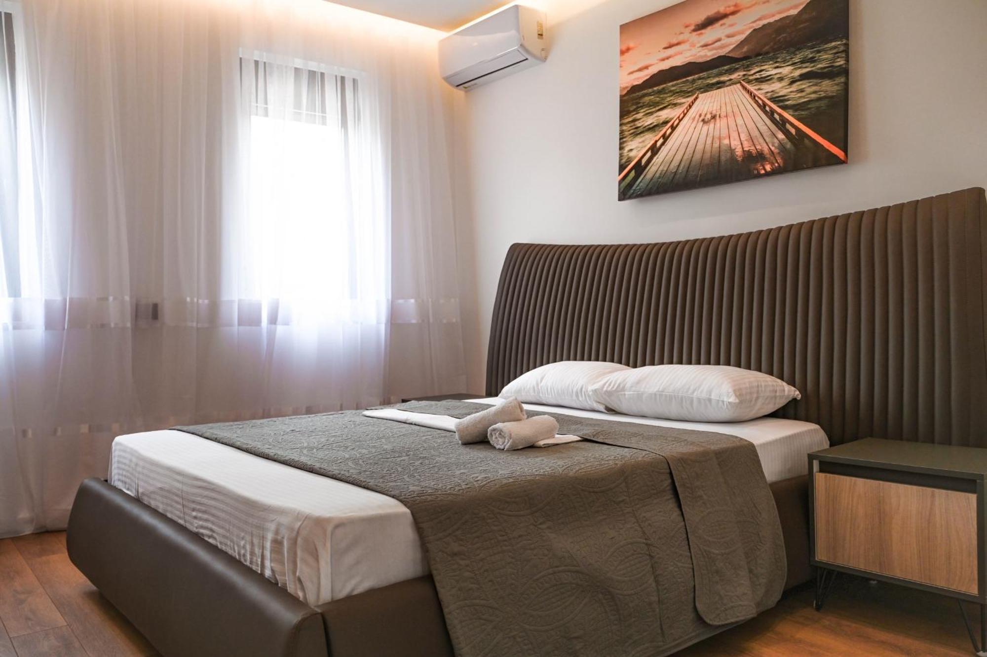 B&B Lovac Hasa 2 乌尔齐尼 外观 照片