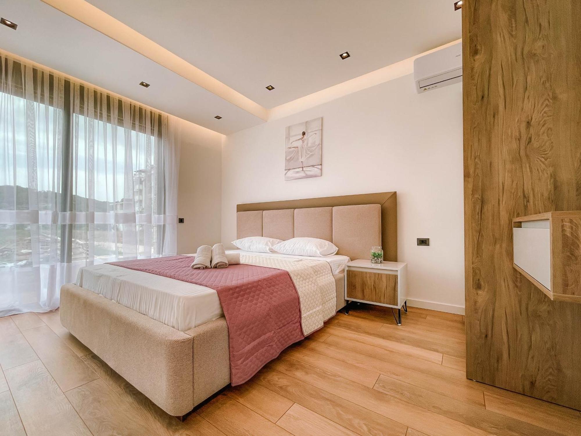 B&B Lovac Hasa 2 乌尔齐尼 外观 照片