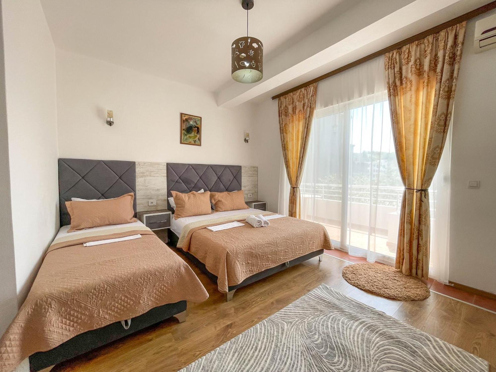 B&B Lovac Hasa 2 乌尔齐尼 客房 照片